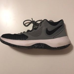 Men’s nike air precision ll